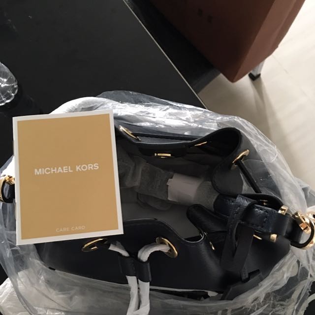 Md bucket shop bag mk
