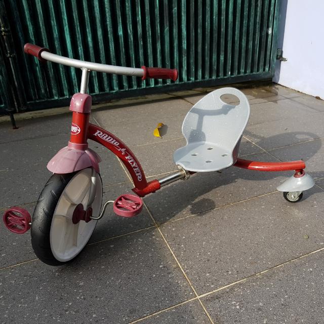 radio flyer adjustable tricycle