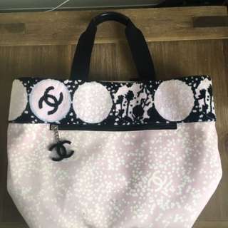 ✨Authentic✨ Chanel Tote Bag