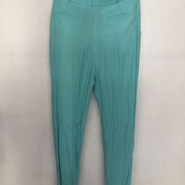 Free Shipping...158 Deaigners Boulevard Slacks (Category: Traditional & Ethnic wear) located in Makati City. Submitted by 4ak_s (Listing ID 113774228, Image 1). Description: .