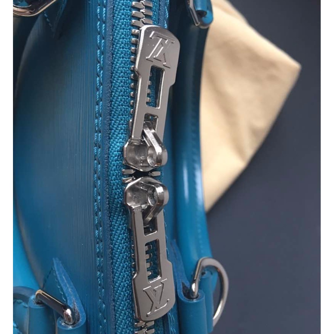 Louis Vuitton Alma Blue Cyan Epi Leather Silver Hand Bag, Luxury