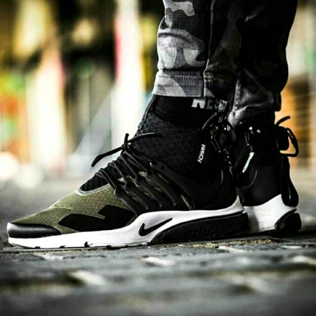 nike acronym olive
