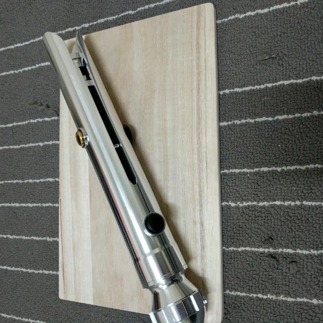 Ultrasabers Lost Gray Custom Lightsaber Adegan Silver Toys Games Other Toys On Carousell
