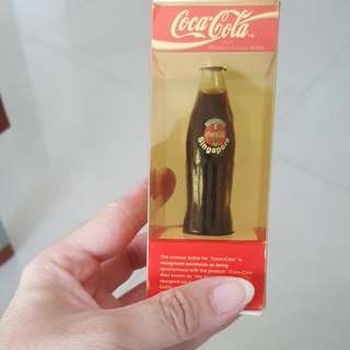 Miniature Singapore Coke Contour