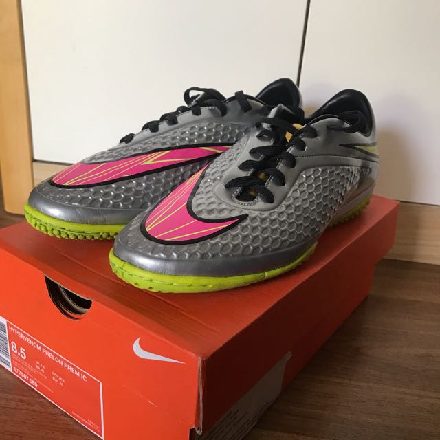 nike hyper venom liquid diamond