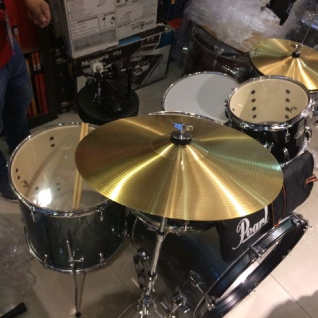 Pearl Roadshow Drum Set Complete, Hobbies & Toys, Music & Media, CDs