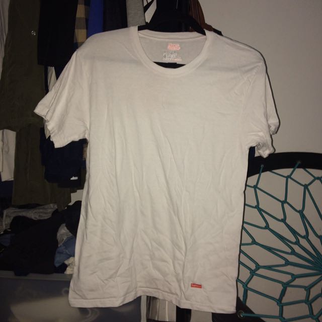 supreme tagless t shirt