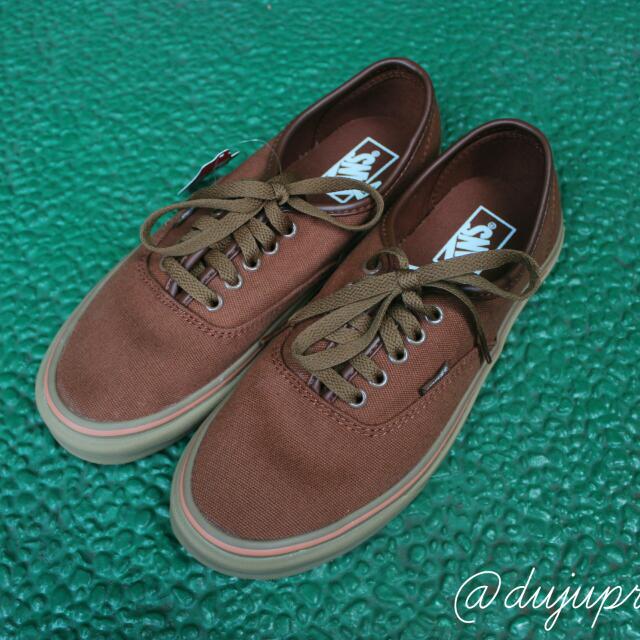 vans authentic brown gum