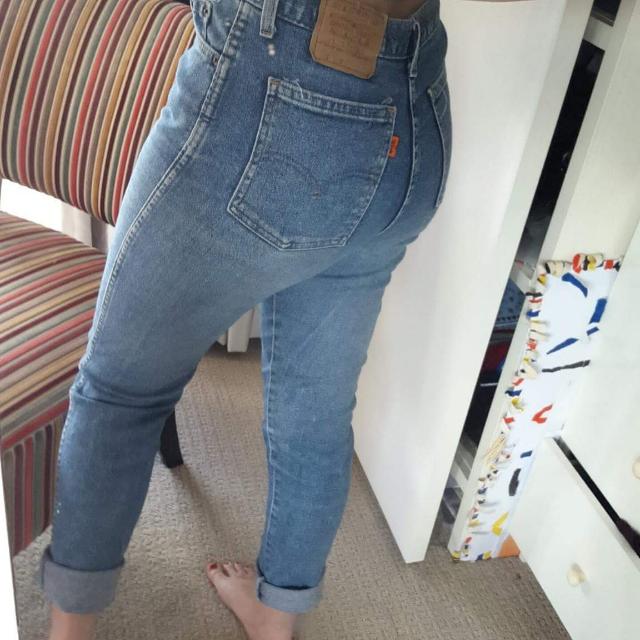 vintage high waisted levi jeans