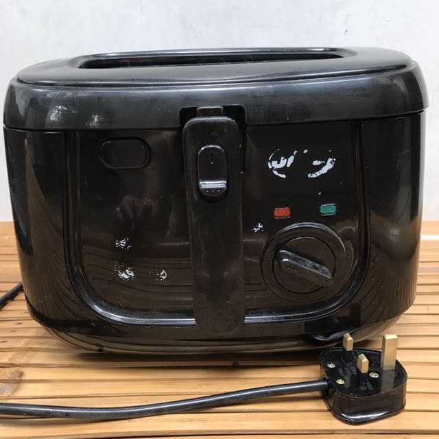 JML Deep Fryer, TV & Home Appliances, Kitchen Appliances, Fryers on Carousell