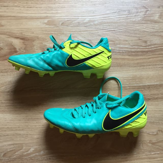 CLEARANCE NIKE Tiempo Legacy ll FG Soccer Cleats