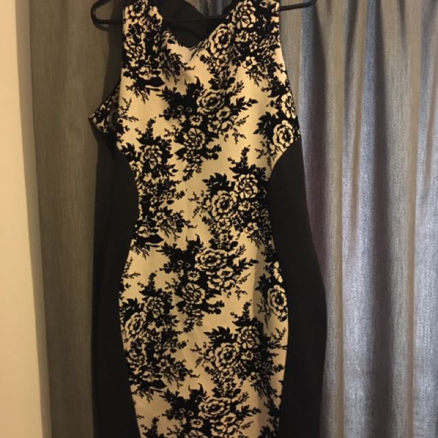 Pagani Dress, Women's Fashion, Clothes on Carousell
