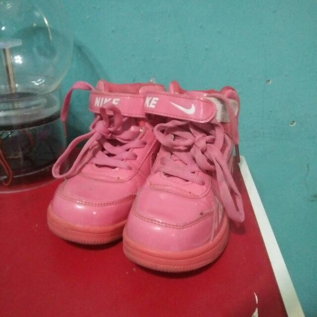 Sepatu Nike Ori Pilihan Online Terbaik