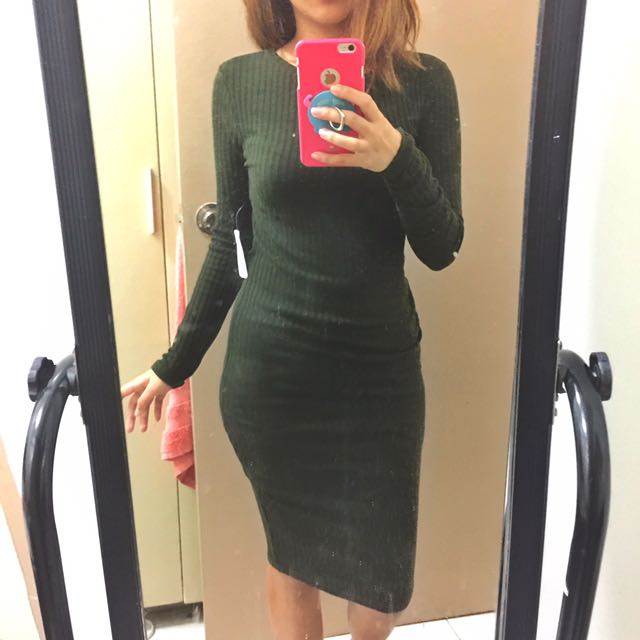 Forever 21 Bodycon Dress (Category: Dresses) located in Manila. Submitted by katreena_ (Listing ID 114331648, Image 1). Description: .