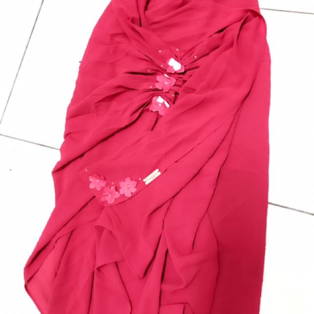 neelofa instant shawl