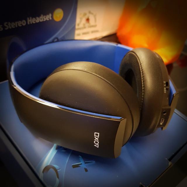 PlayStation Ps4 Gold Wireless Stereo Headset Audio Headphones