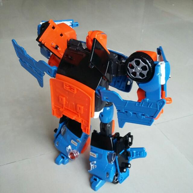 Tobot W, Toys & Games, Bricks & Figurines on Carousell