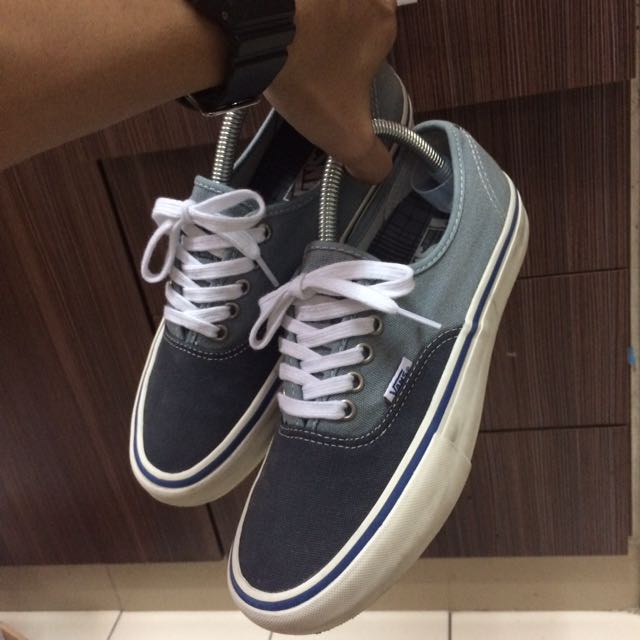 elijah berle vans