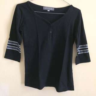 Black stripe top (1)