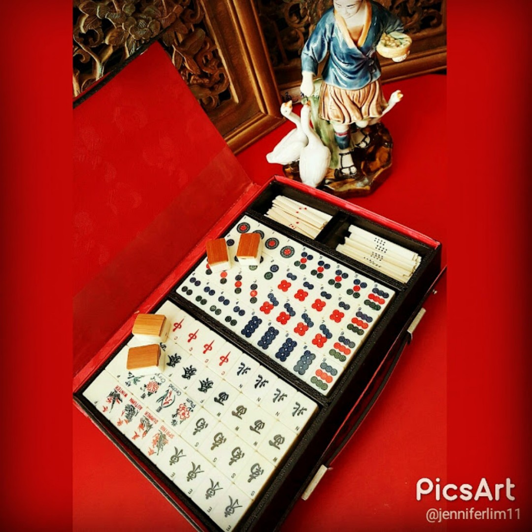 Mahjong Vintage 1960s Japan Sanwa mahjong set complete, nice condition -  antiques - by owner - collectibles sale 
