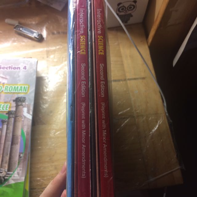 Interactive Science Second Edition （分類：補充練習）位於 Hong Kong。 由 sandyyam 提交（商品編號 114517043，圖片 1）。簡介： 。