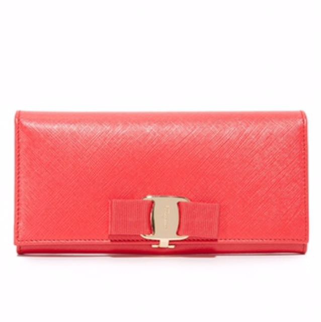 Ferragamo miss outlet vara bow wallet