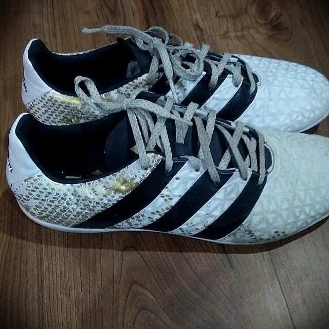 Paket Sepatu Futsal Adidas Ace 16 3 Dan Nike Hypervenom Original Olah Raga Perlengkapan Olahraga Lainnya Di Carousell