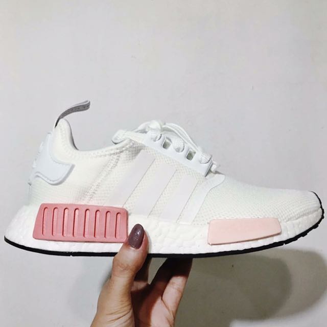 adidas nmd r1 con strisce rosse