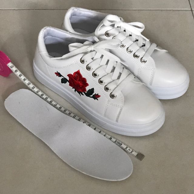 White sneakers new arrivals with roses