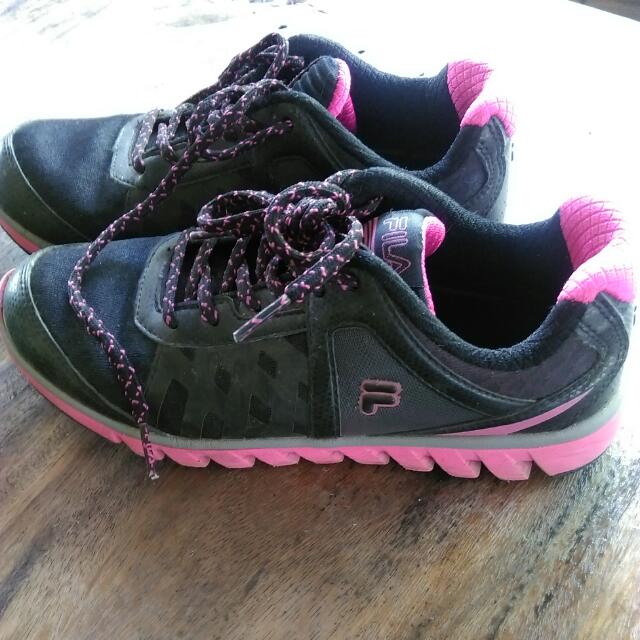 fila rubber shoes for female