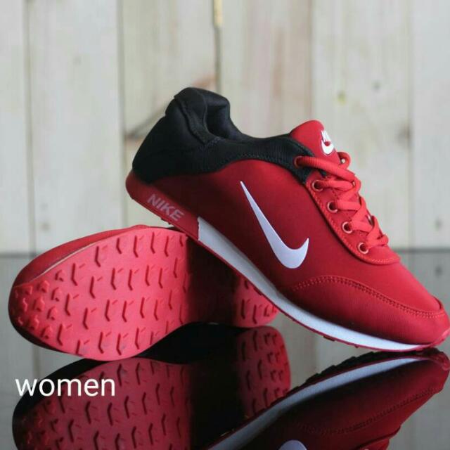 Sepatu Running Wanita Nike Sneakers Sport Women S Fashion Women S Shoes On Carousell