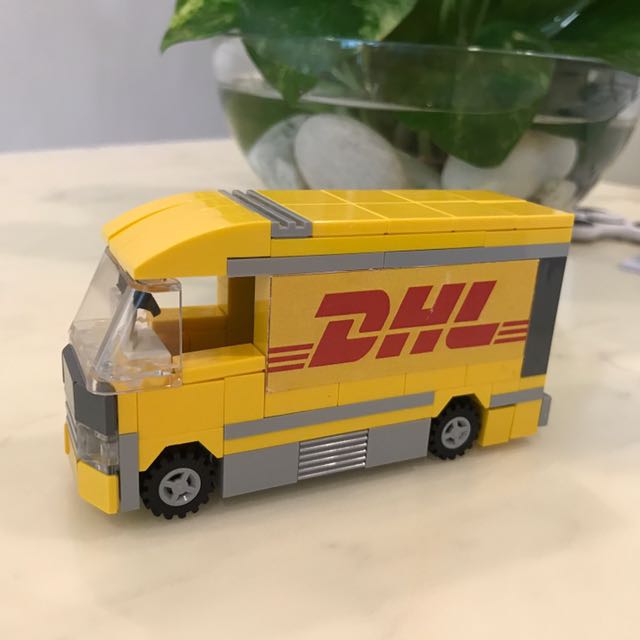 lego dhl truck