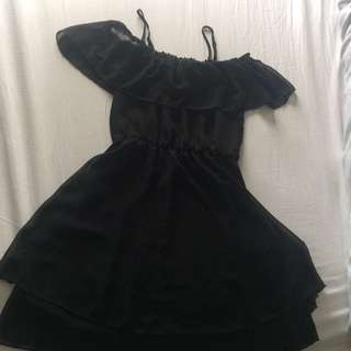 H&M Off-the-shoulder Dress