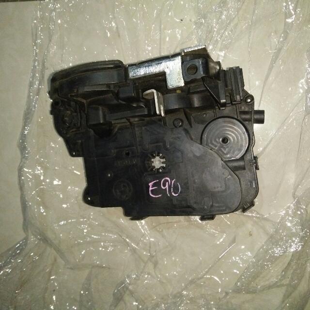 Bmw E90 Door Lock Actuator Auto Accessories On Carousell