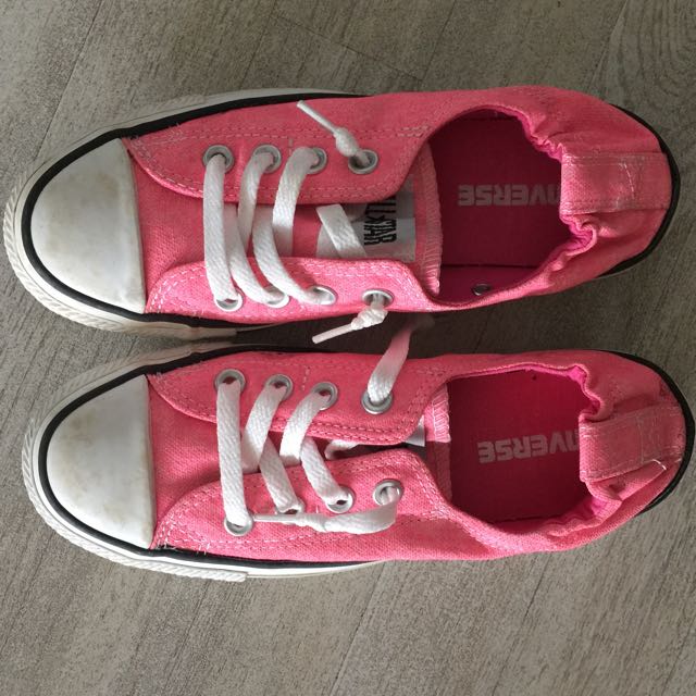 CONVERSE NO SHOE LACES TO TIE!, Women's Fashion, Footwear, Sneakers on