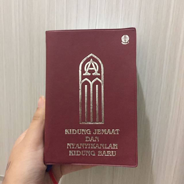 Kidung Jemaat Dan Nyanyikanlah Kidung Baru Kj Dan Nkb Buku Alat Tulis Buku Di Carousell