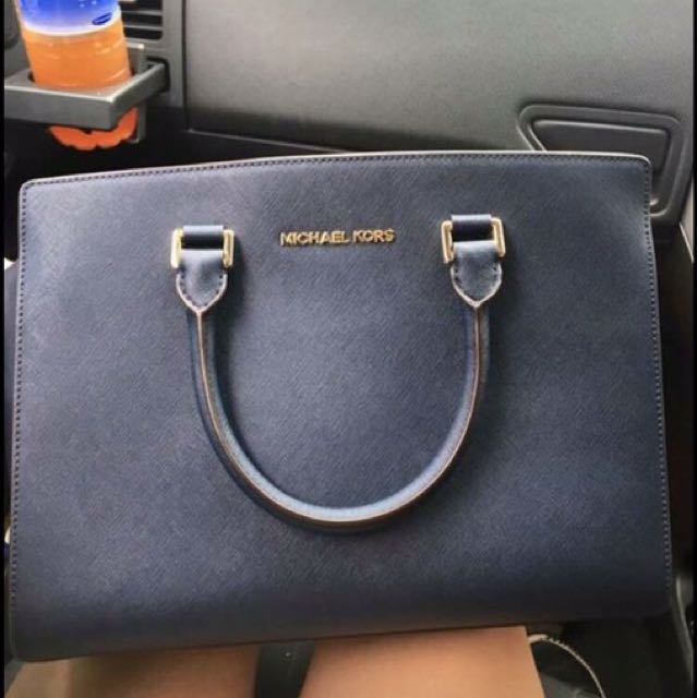 Large Navy Michael Kors Selma Handbag Luxury Bags Wallets On Photo