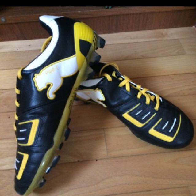 Puma Powercat 1.12c Football Boots Women s Fashion Footwear Sneakers on Carousell