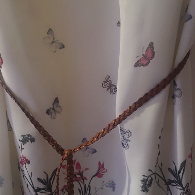 Atmosphere Butterfly Dress (Category: Blouses) located in Quezon City. Submitted by ericas5 (Listing ID 115136423, Image 2). Description: .