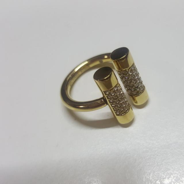 Authentic Michael Kors Ring Gold Tone Open Ring City Barrel Size 7 Women S Fashion Jewellery On Carousell