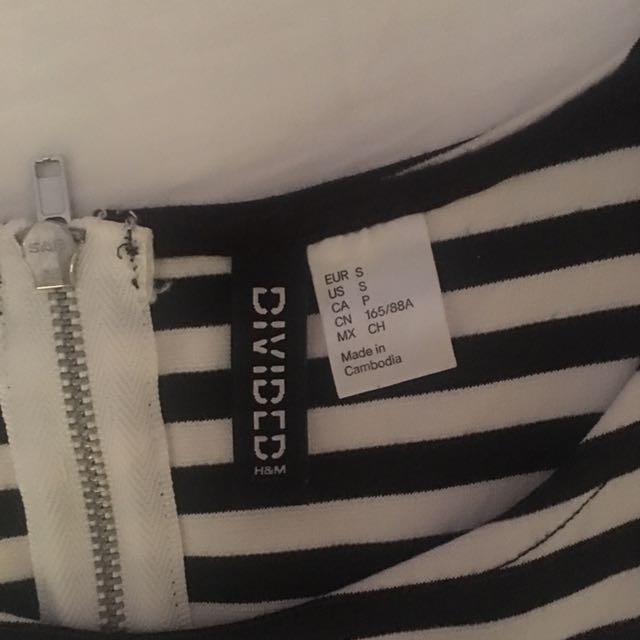 H&M Dress (Category: Dresses) located in Quezon City. Submitted by ericas5 (Listing ID 115136060, Image 2). Description: .