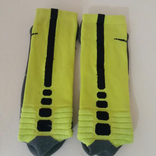 Nike Elite Socks • XL Neon Green, Men's Fashion, Activewear Carousell