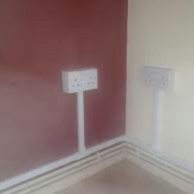 Plug Sockets Electrical Skirting Surface Trunking, Furniture, Home
