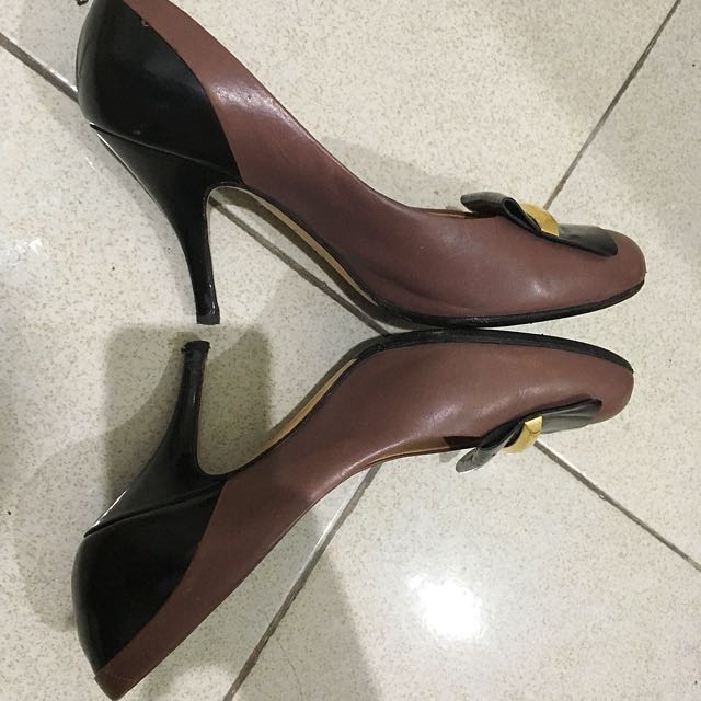 Salvatore Ferragamo High Heels Shoes (Category: Heels) located in Pasig City. Submitted by leideebaron (Listing ID 115098151, Image 2). Description: .