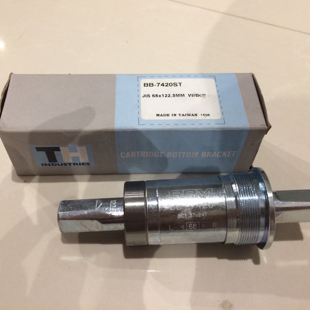 th 7420 bottom bracket