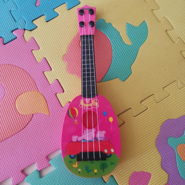 Ukulele (Peppa Pig), Babies & Kids, Bathing & Changing, Other Baby