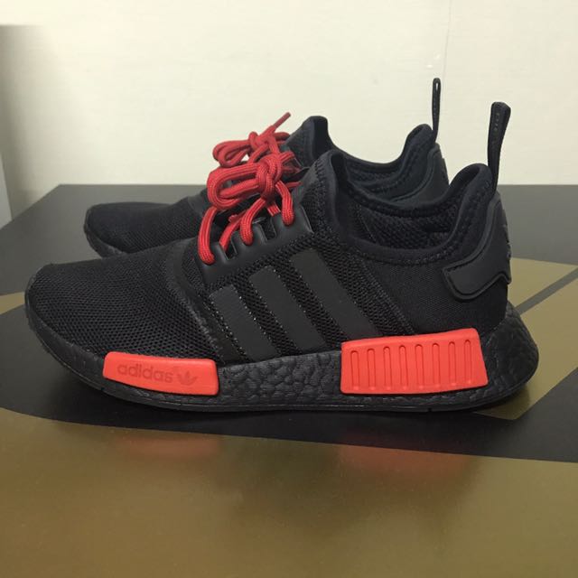 Nmd blackout hotsell boost