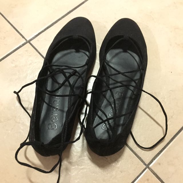 BERSHKA LACE-UP FLATS (Category: Flats & Sandals) located in Manila. Submitted by annpri (Listing ID 115439403, Image 2). Description: .