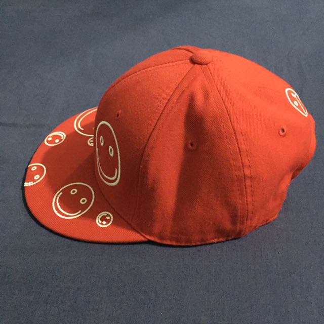 Cap (Category: Other Accessories) located in Singapore. Submitted by knight (Listing ID 115333185, Image 2). Description: .