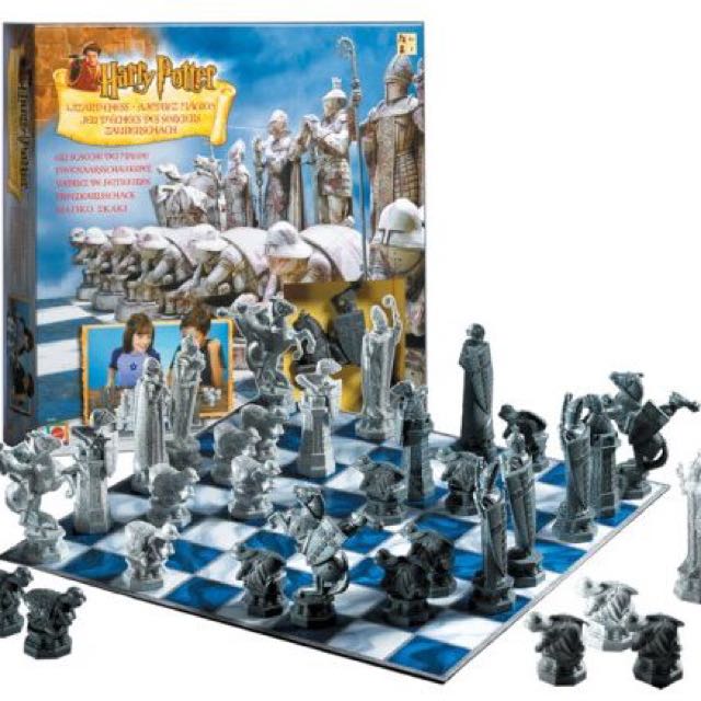 Harry Potter Wizard's Chess Game - 2002 - Mattel - Great Condition